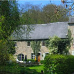 Façade du Moulin, gîte des Jardins d'Eau d'Annevoie, côté jardins